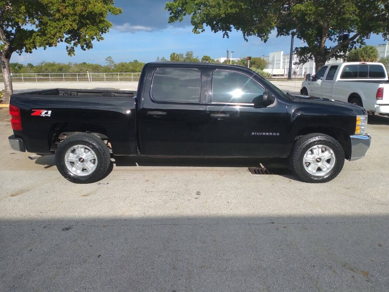 2012 Chevrolet Silverado Pickup - $11,950