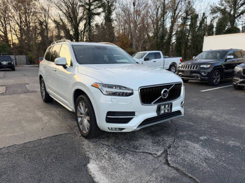 2017 Volvo XC90 T6 Momentum