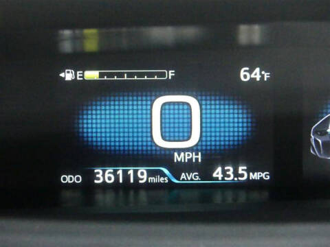 2022 Toyota Prius LE