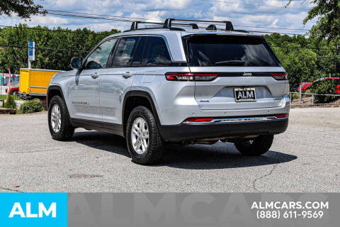 2022 Jeep Grand Cherokee Laredo