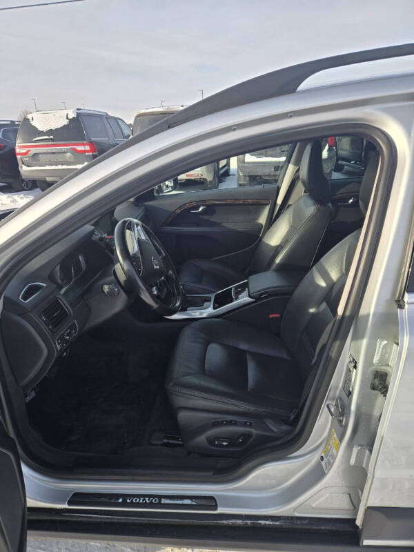 2015 Volvo XC70 T6 Platinum