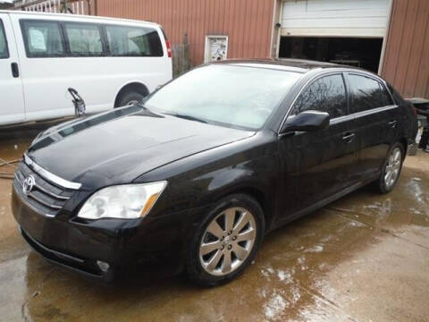 2005 Toyota Avalon for sale at East Coast Auto Source Inc. in Bedford VA