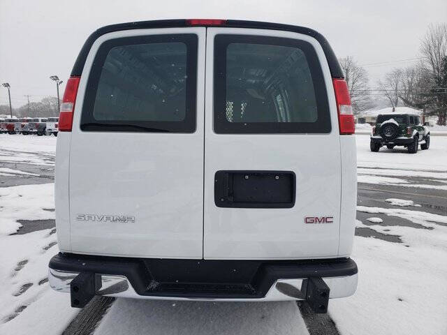 2024 GMC Savana 2500