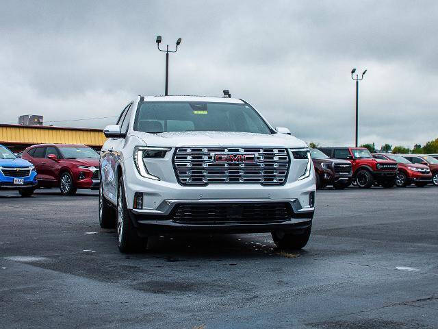 2024 GMC Acadia Denali