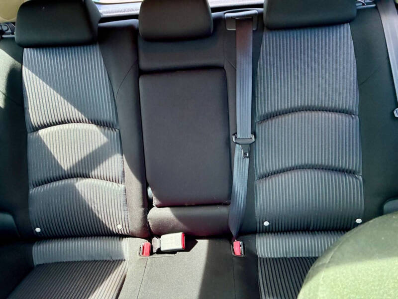 2016 Mazda MAZDA3 i Touring