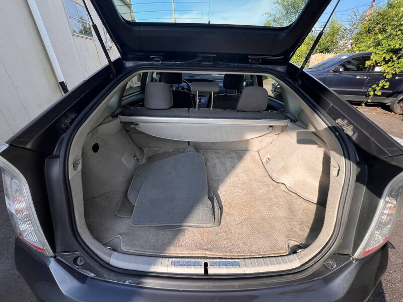 2015 Toyota Prius Plug-in Hybrid