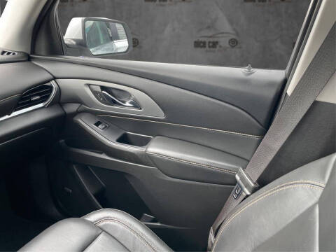 2021 Chevrolet Traverse LT Leather