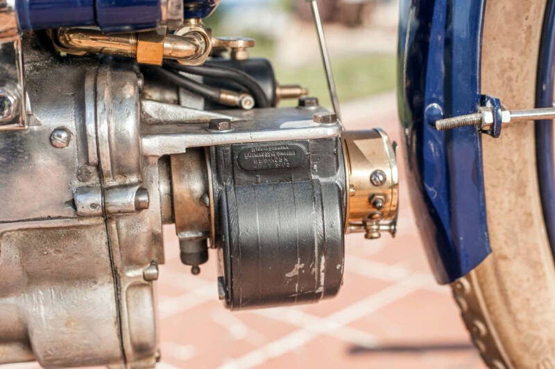 1911 Pierce 4 Cylinder Engine No. 1442