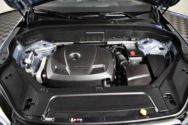 2020 Volvo XC90 T6 R-Design