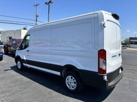 2023 Ford E-Transit