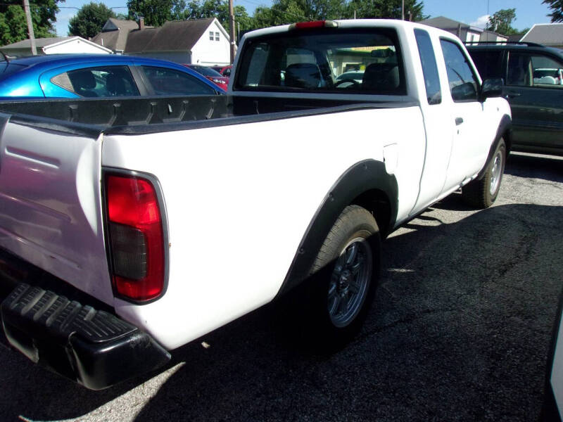 2002 Nissan Frontier null photo 3