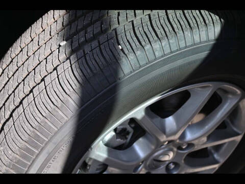 2025 Chrysler Voyager LX