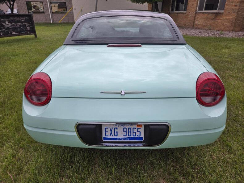 2004 Ford Thunderbird Deluxe