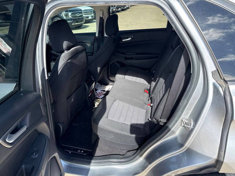 2020 Ford Edge SE