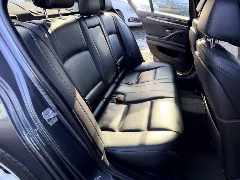 2016 BMW 5 Series 550i xDrive