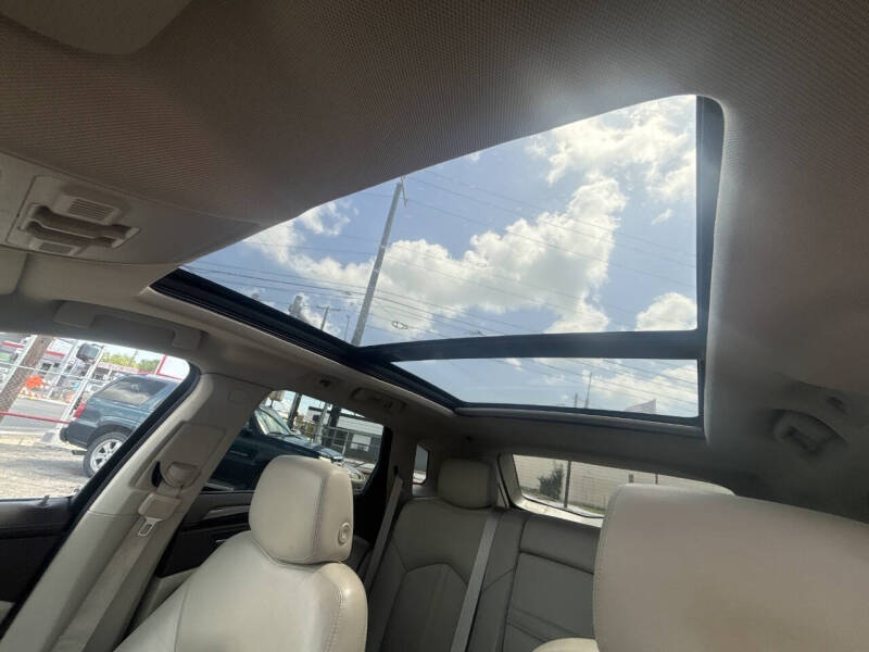 2011 Cadillac SRX Luxury Collection