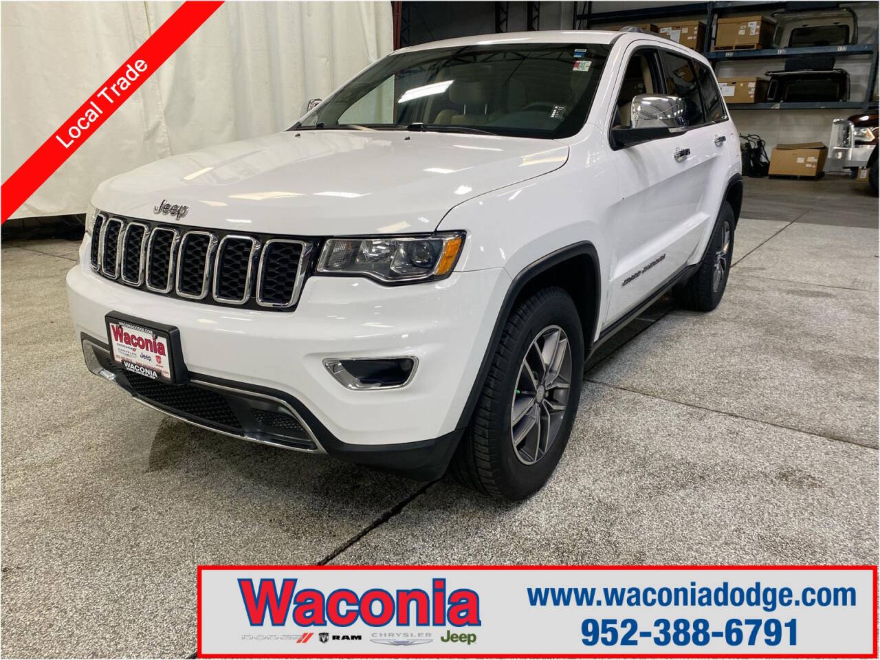 2018 Jeep Grand Cherokee for sale at Victoria Auto Sales in Victoria, MN