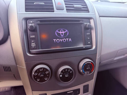 2013 Toyota Corolla LE