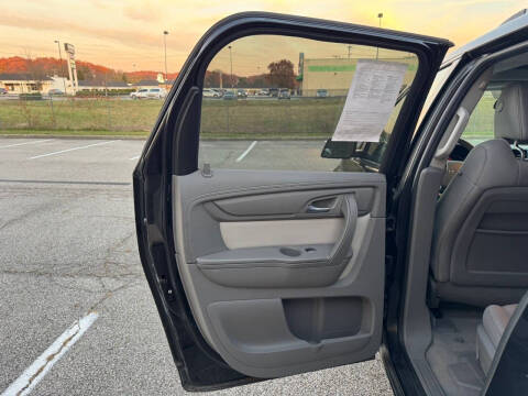 2016 GMC Acadia SLE-2