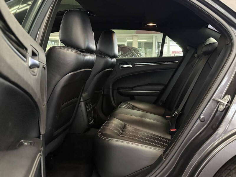 2022 Chrysler 300 S V6