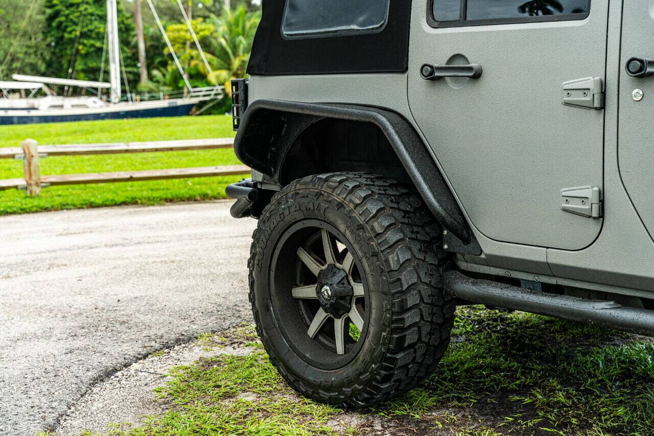 2015 JEEP Wrangler SUV / Crossover - $29,999