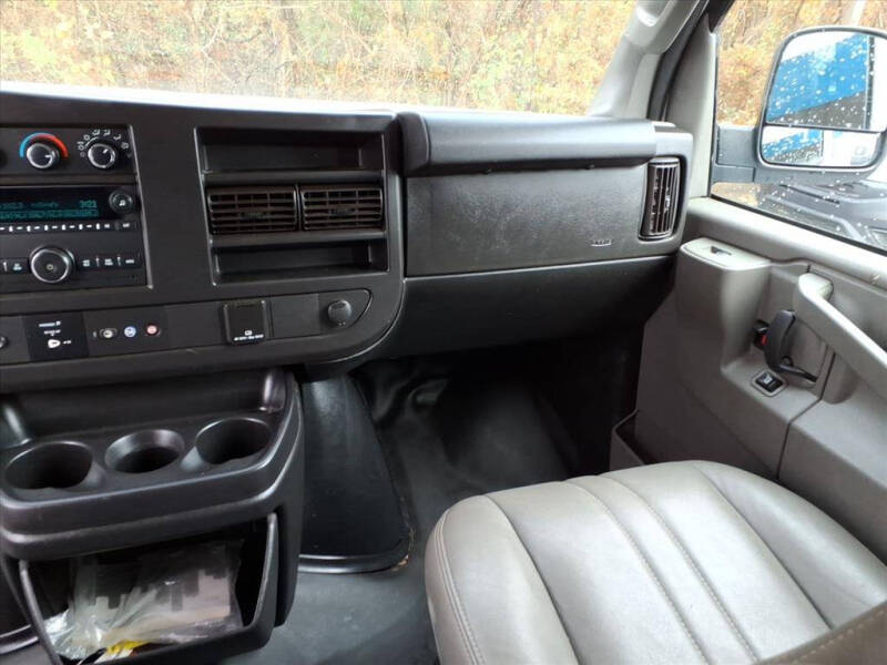 2019 Chevrolet Express 2500