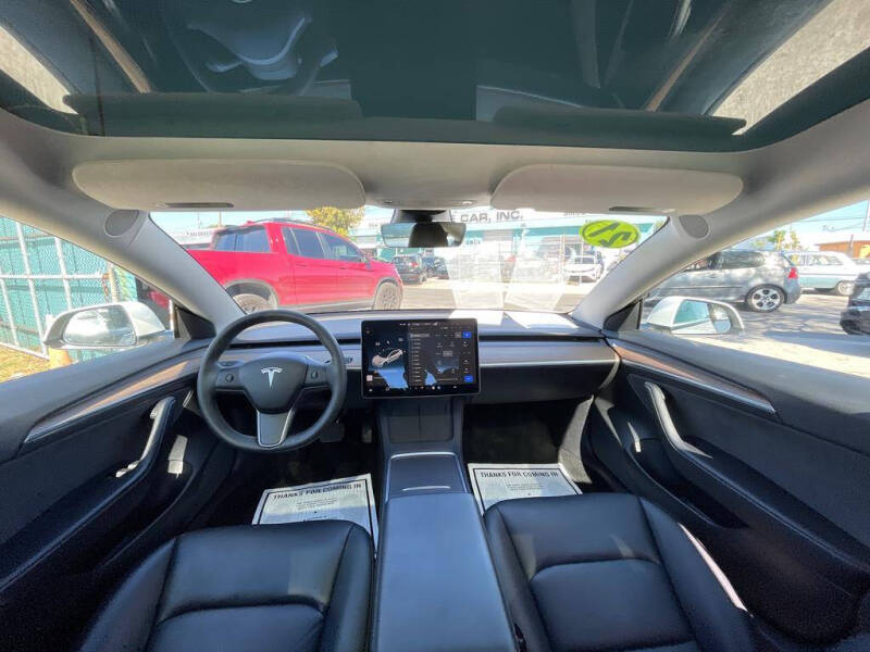 2021 Tesla Model 3 Standard Range Plus