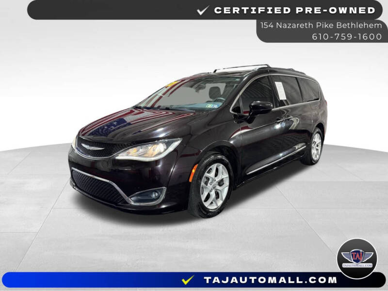 2017 Chrysler Pacifica Touring-L