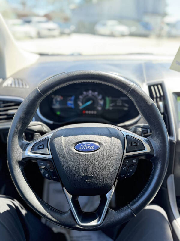 2017 Ford Edge SEL