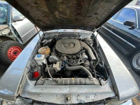 1977 Mercedes-Benz 450-Class