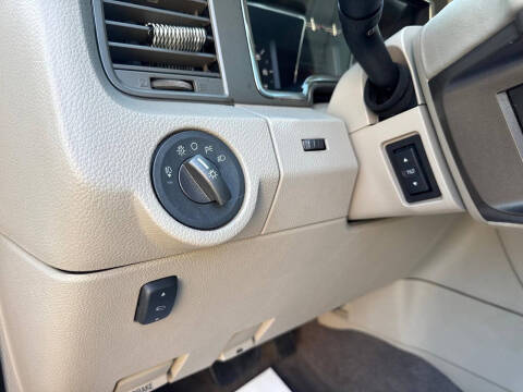 2012 Lincoln Navigator L