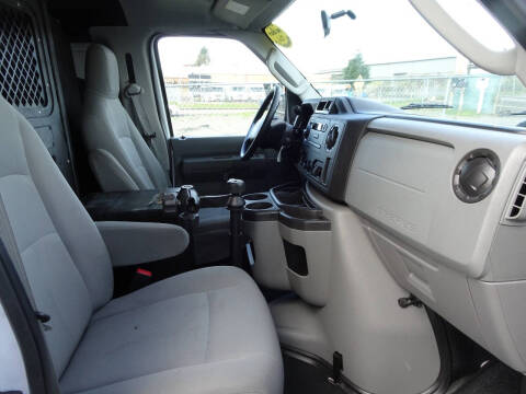 2011 Ford E-Series E-250