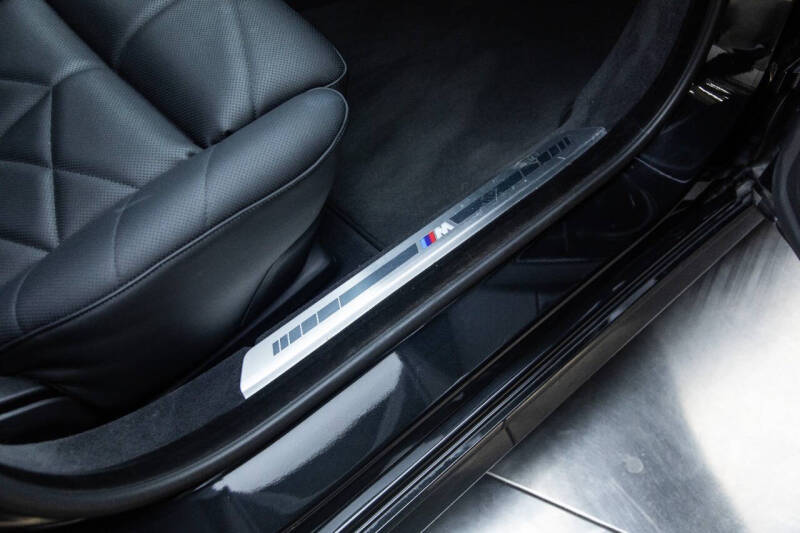 2023 BMW 7 Series 740i