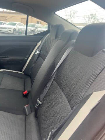 2021 Nissan Versa SV