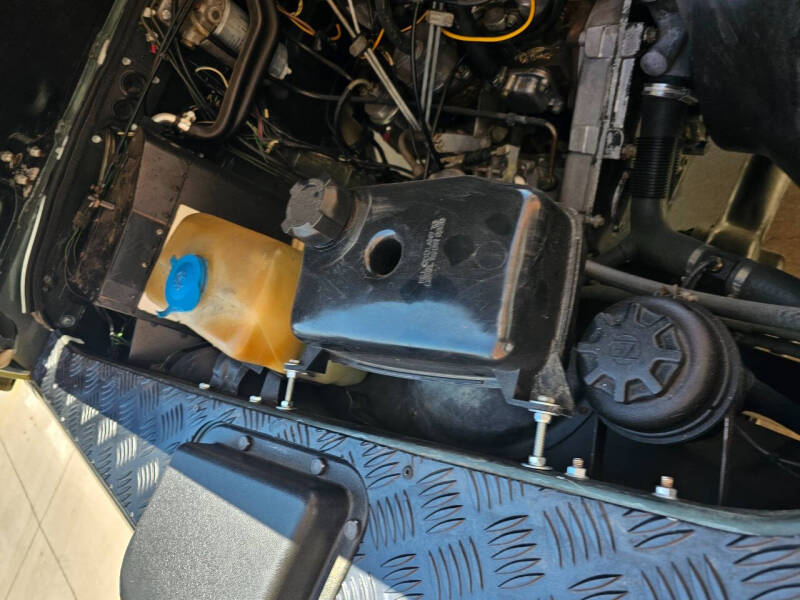 1990 Land Rover Defender