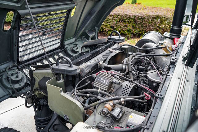 2001 AM General Hummer