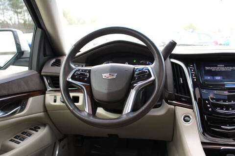 2017 Cadillac Escalade ESV Luxury