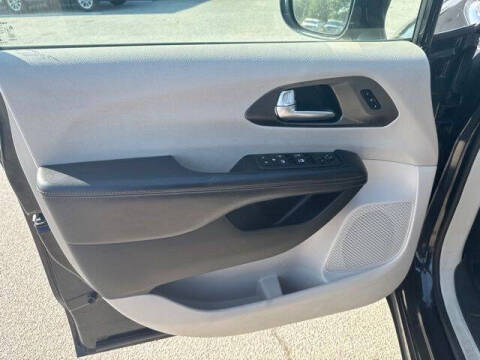 2020 Chrysler Pacifica Touring L