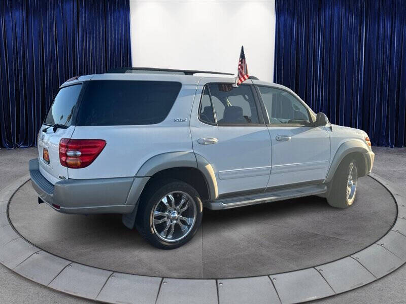2003 Toyota Sequoia SR5