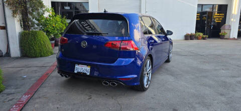 2017 Volkswagen Golf R 4Motion