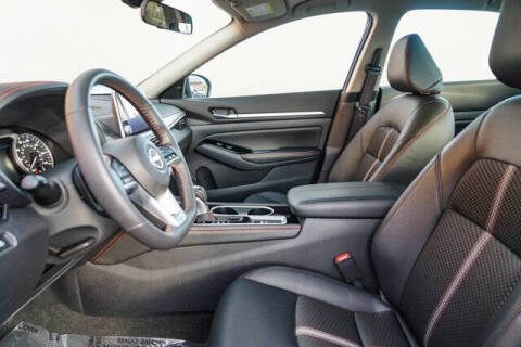 2025 Nissan Altima 2.5 SR