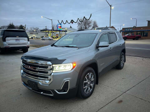 2023 GMC Acadia SLT