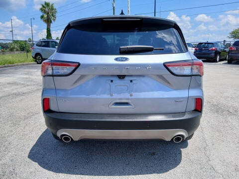2022 Ford Escape Hybrid SEL
