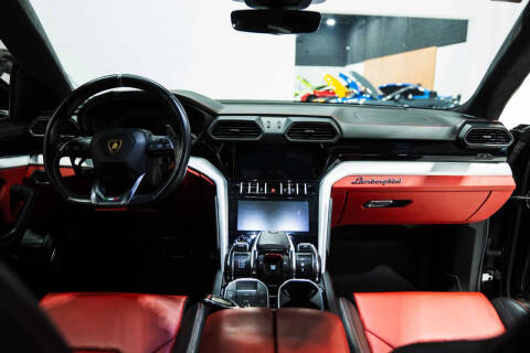 2022 Lamborghini Urus