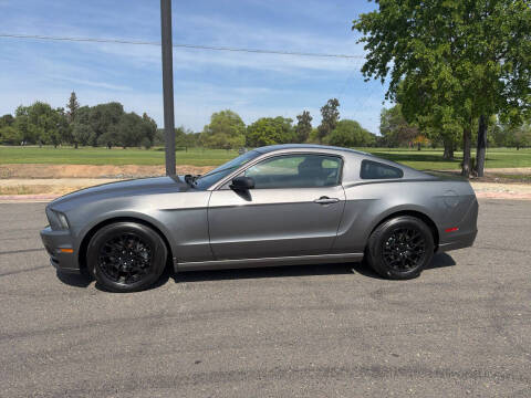 2013 Ford Mustang V6