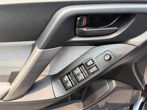 2017 Subaru Forester 2.5i