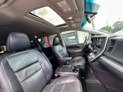 2017 Toyota Sienna