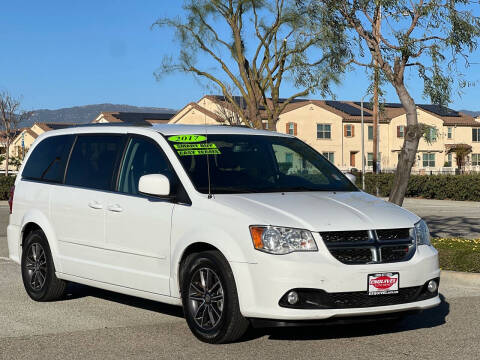 2017 Dodge Grand Caravan for sale at Esquivel Auto Depot Inc in Rialto CA