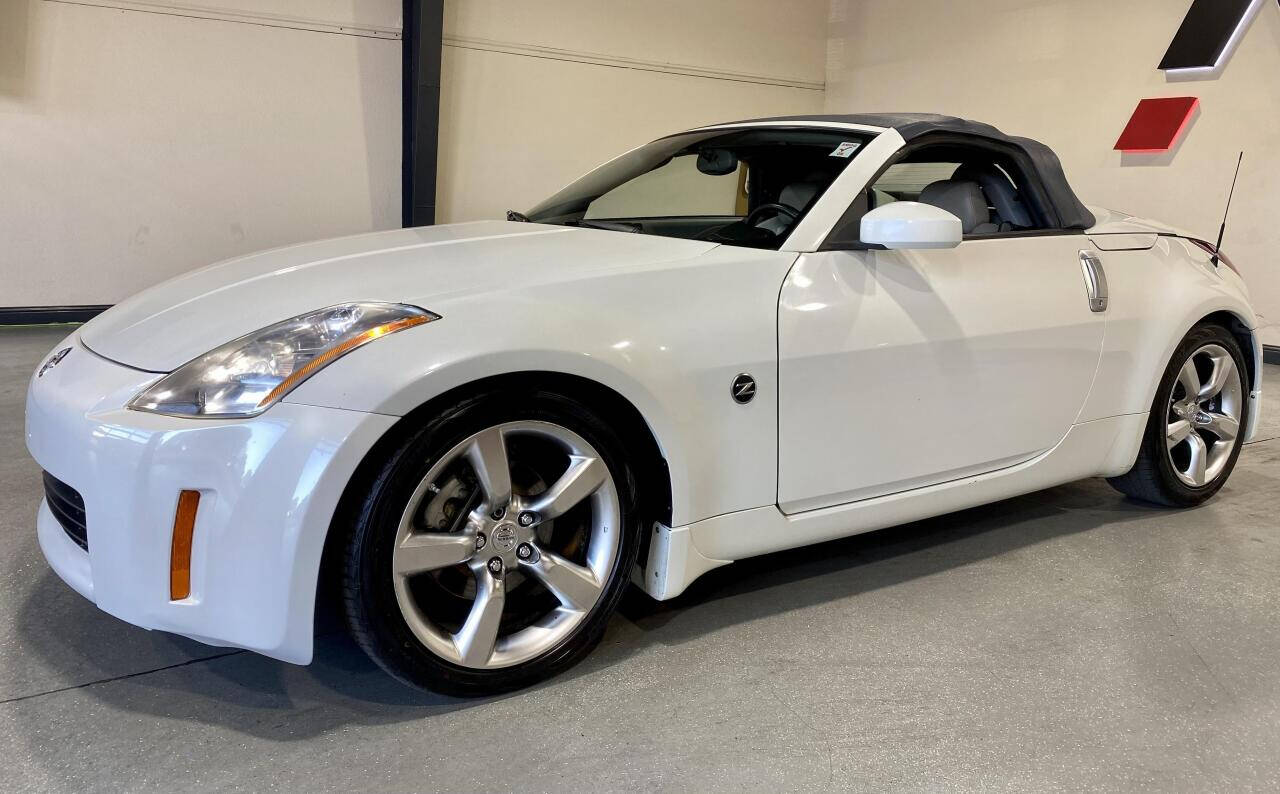 2005 nissan 350z enthusiast roadster 2d