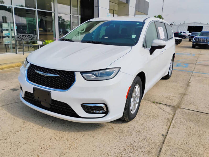 2023 Chrysler Pacifica Touring L